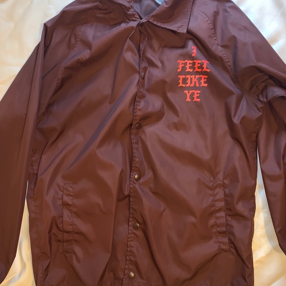 windbreaker - Picture 2 of 2